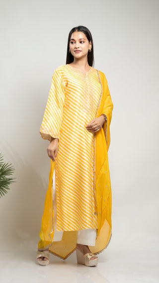 Yellow Leheriya printed kurta with gold weave and sequins embroidery.