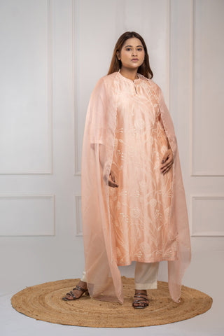 Powder pink French Knot Kurta in Chanderi silk with embroidery and sequins, paired with silk Kota dupatta.