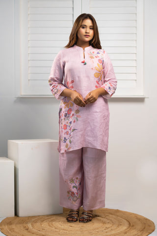 Onion pink linen printed short kurta with matching pants.