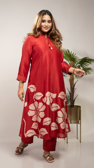 Red Batik Print Tunic Set – Chanderi Silk Kurta with Matching Bottoms